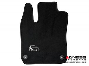 smart fortwo Custom Floor Mats - 453 model - LUXUS - Black Binding w/ smart silhouette